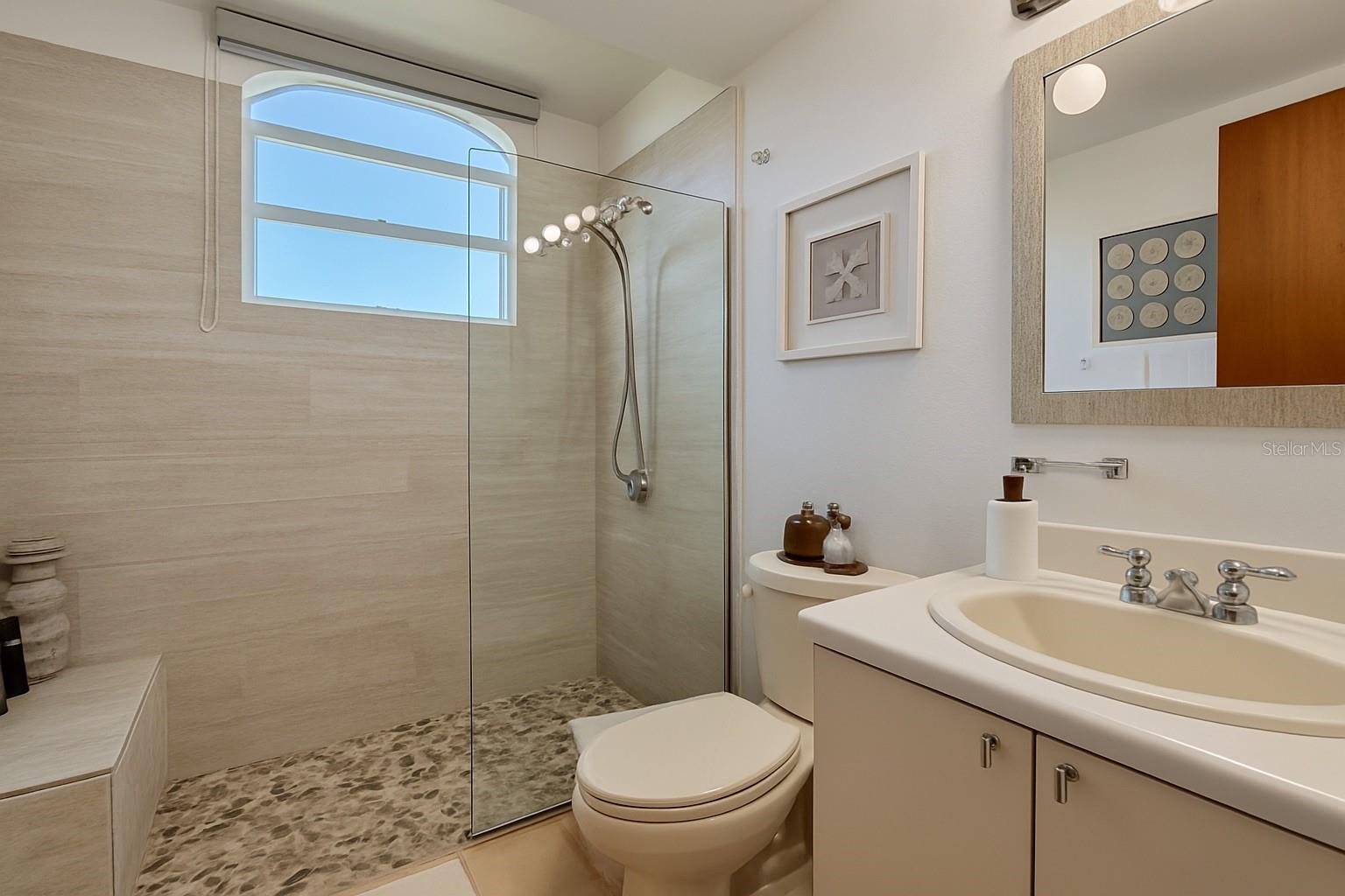 2 hab · 3 baños · HUMACAO — foto 9
