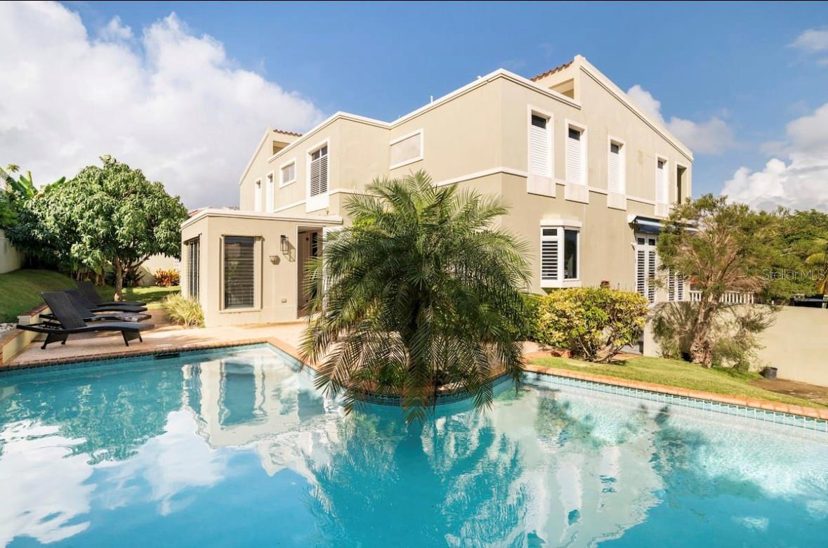 5 hab · 4 baños · HUMACAO