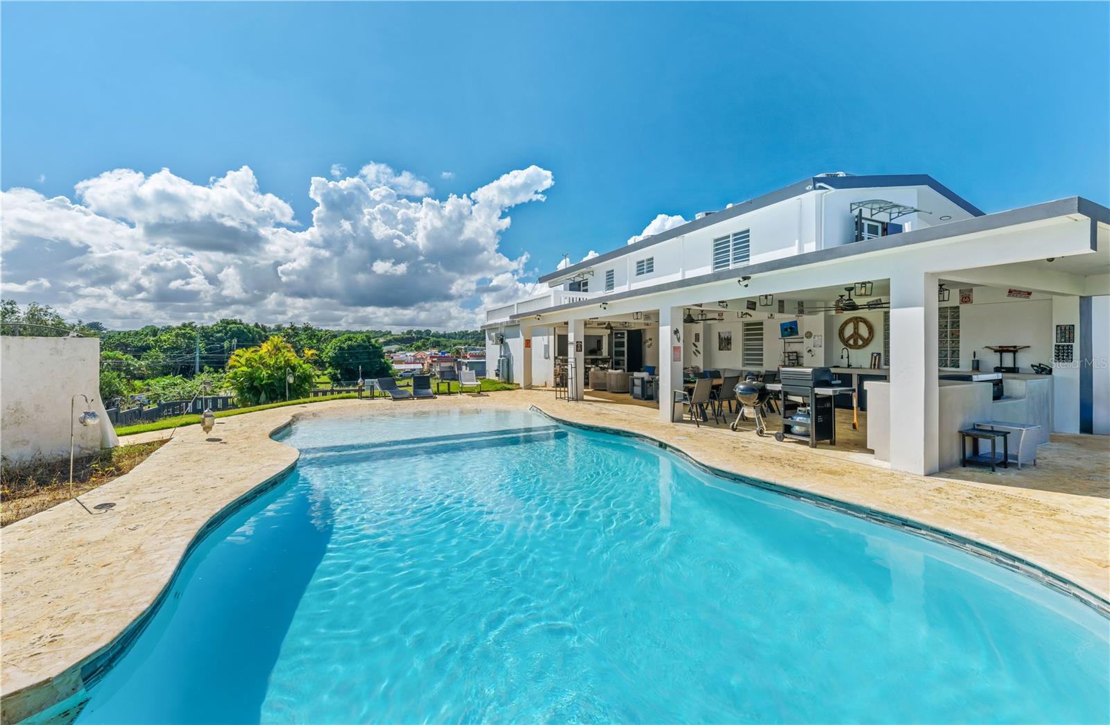4 hab · 4 baños · CAMUY — foto 2