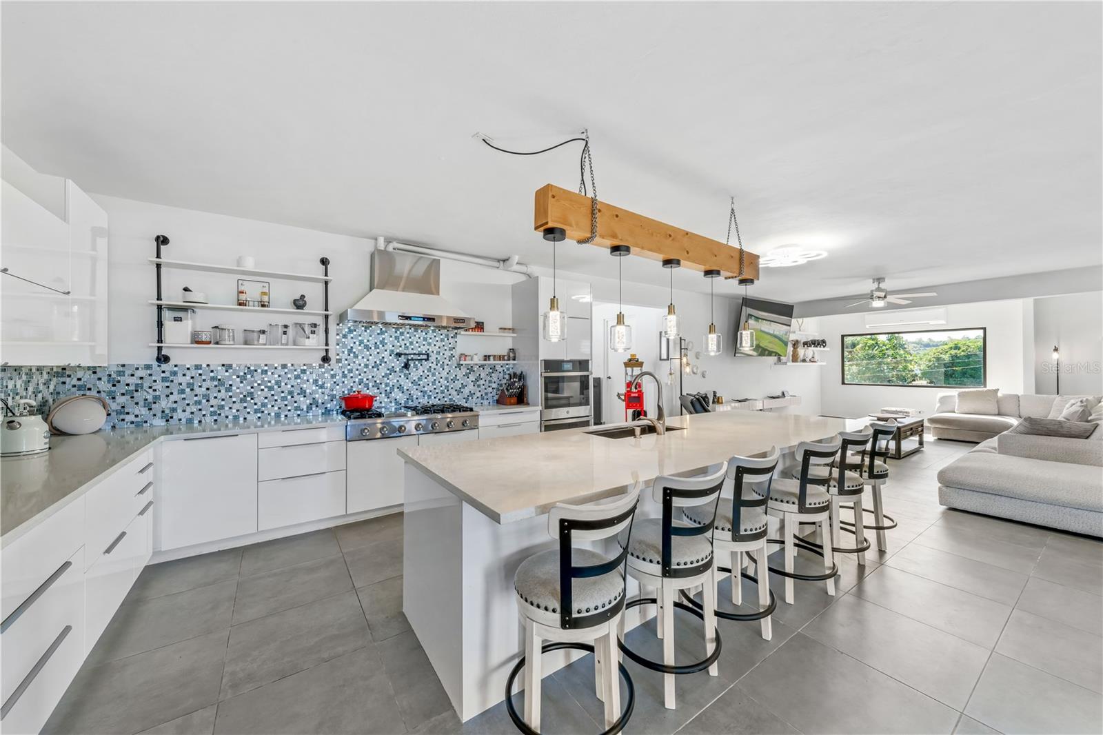 4 hab · 4 baños · CAMUY — foto 6