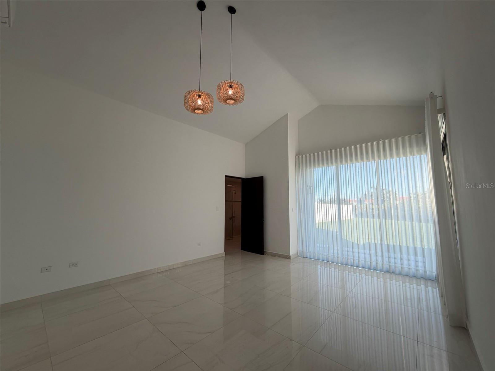 5 hab · 6 baños · DORADO — foto 11