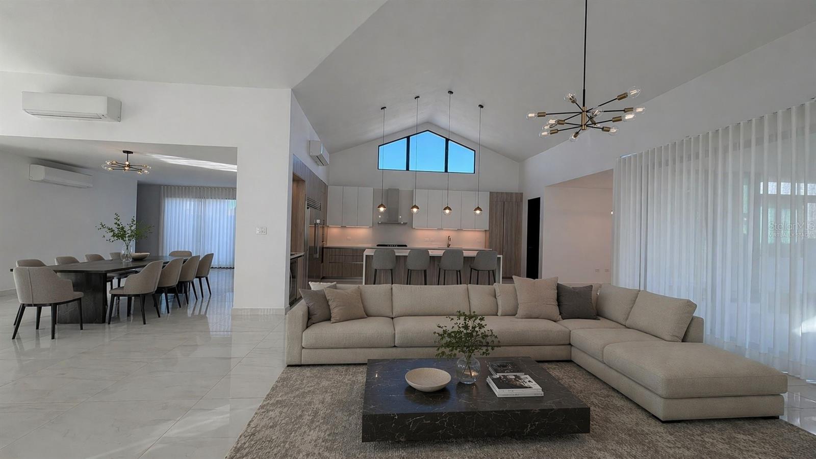 5 hab · 6 baños · DORADO — foto 4
