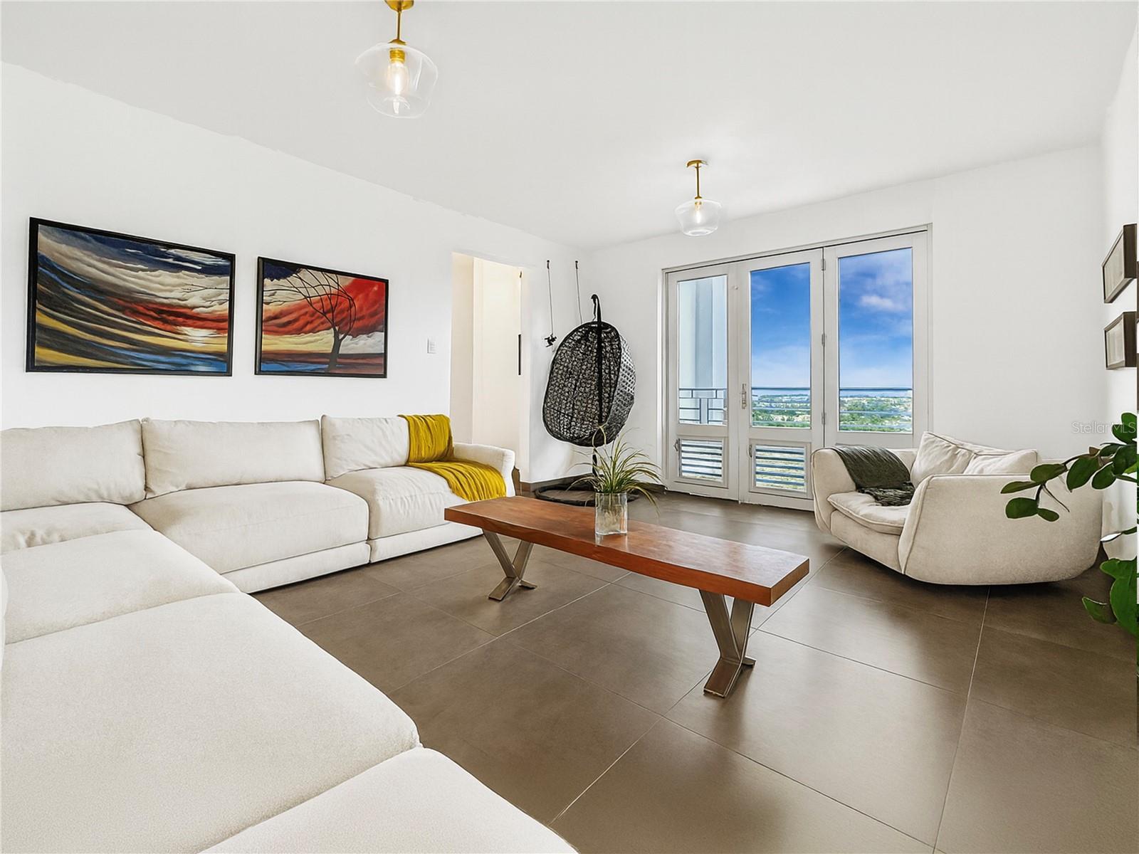 4 hab · 5 baños · BAYAMON — foto 8