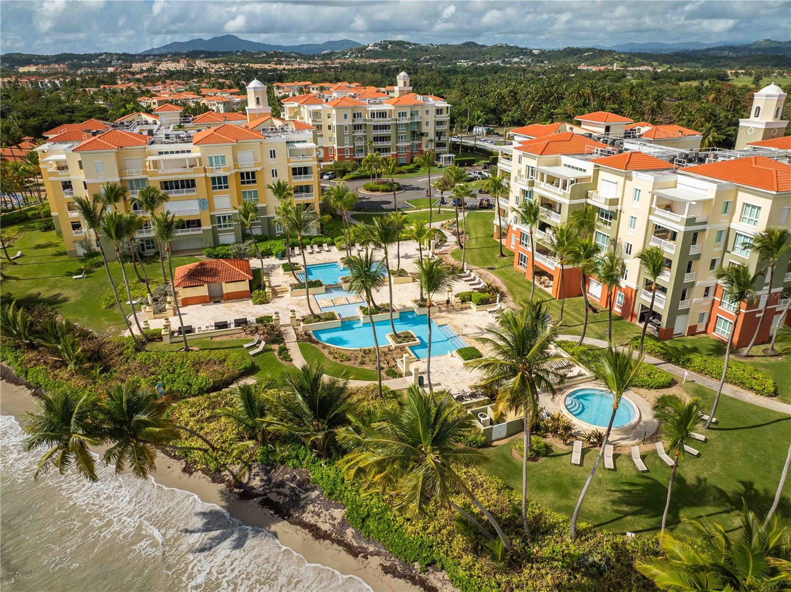 2 hab · 3 baños · HUMACAO