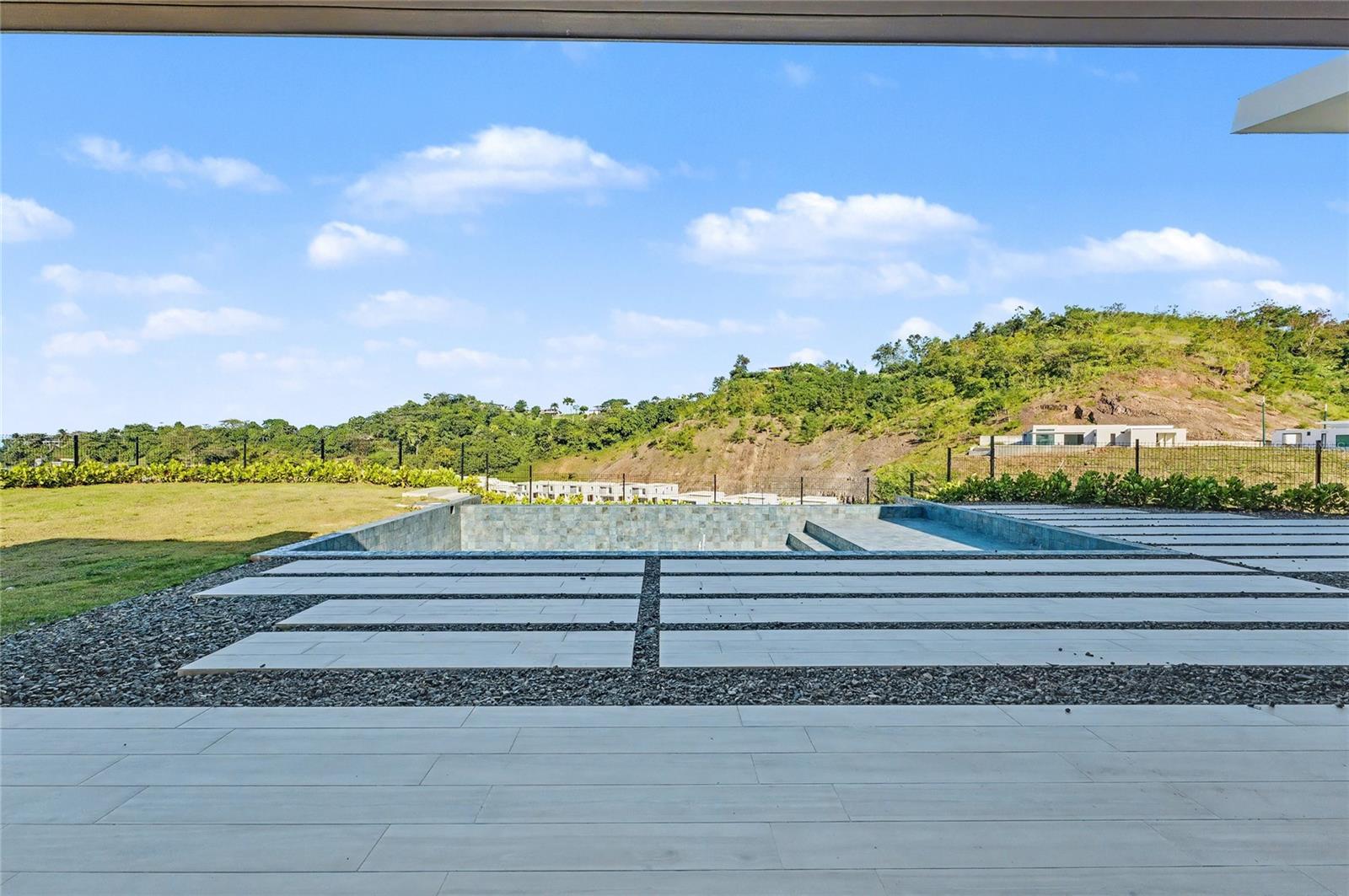 4 hab · 5 baños · GUAYNABO — foto 10
