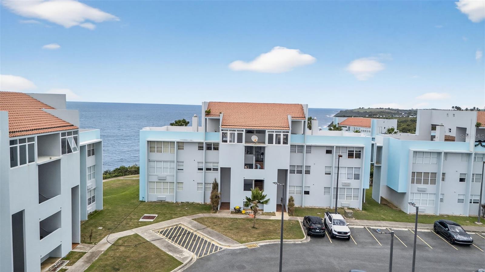 3 hab · 2 baños · QUEBRADILLAS