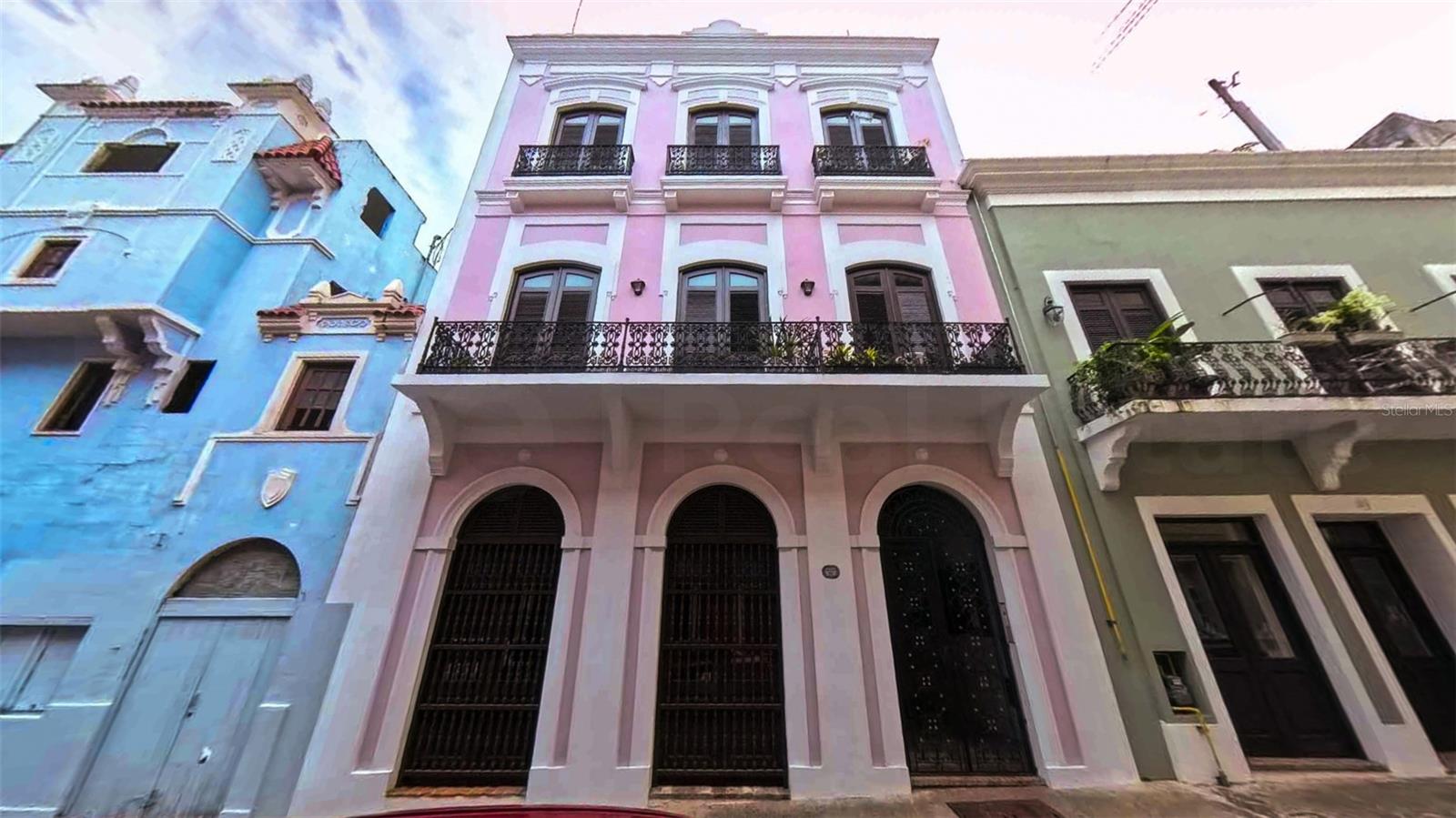 10 hab · 10 baños · SAN JUAN