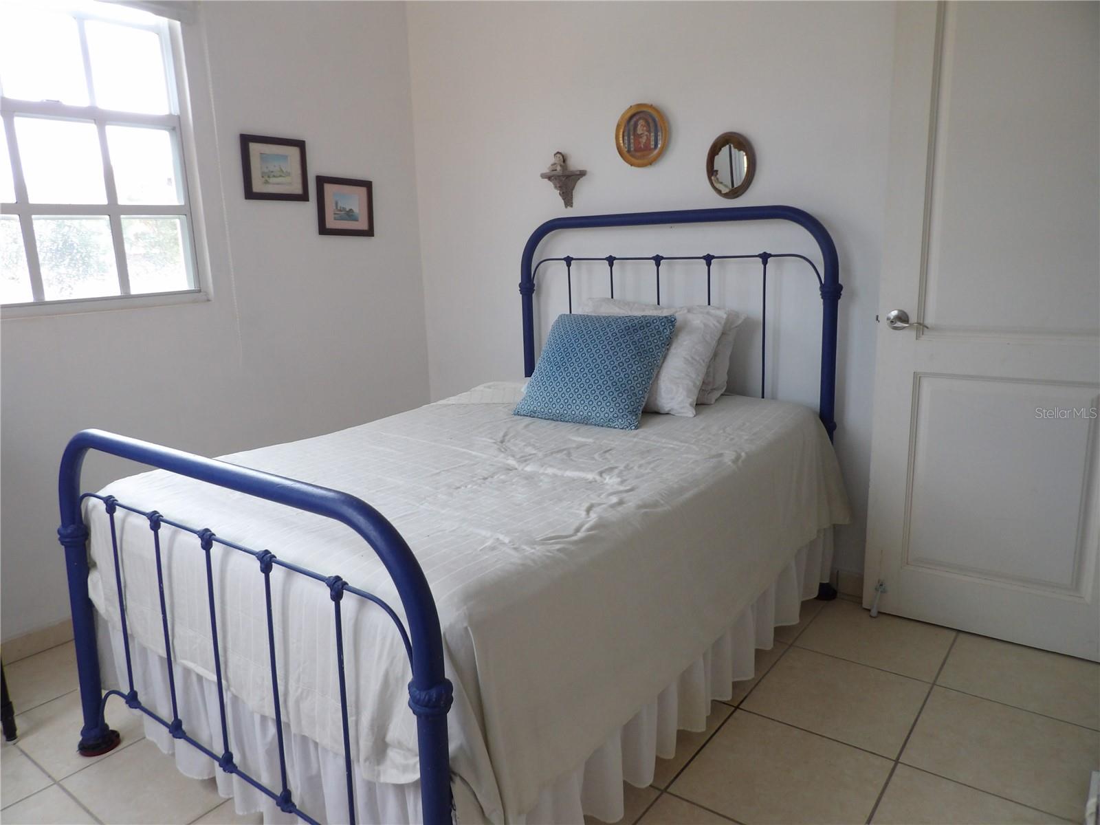4 hab · 4 baños · DORADO — foto 12