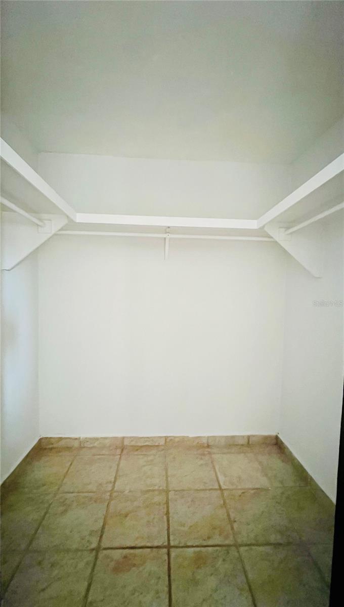 4 hab · 3 baños · DORADO — foto 7