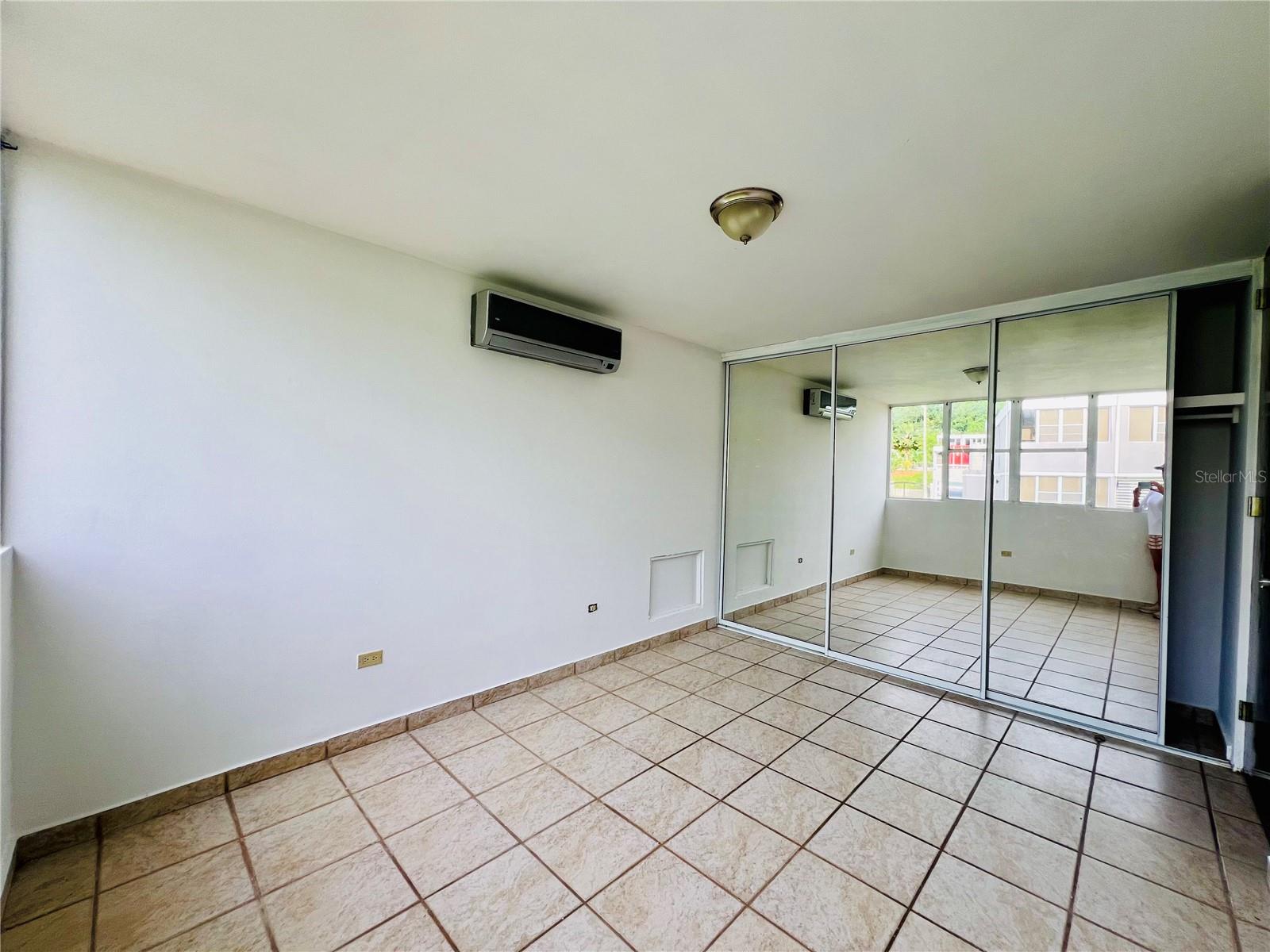 4 hab · 3 baños · DORADO — foto 10