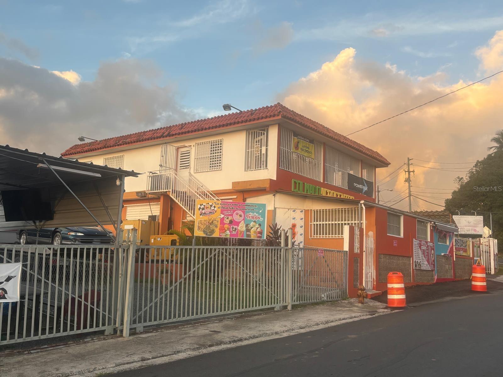 JUNCOS — foto 4
