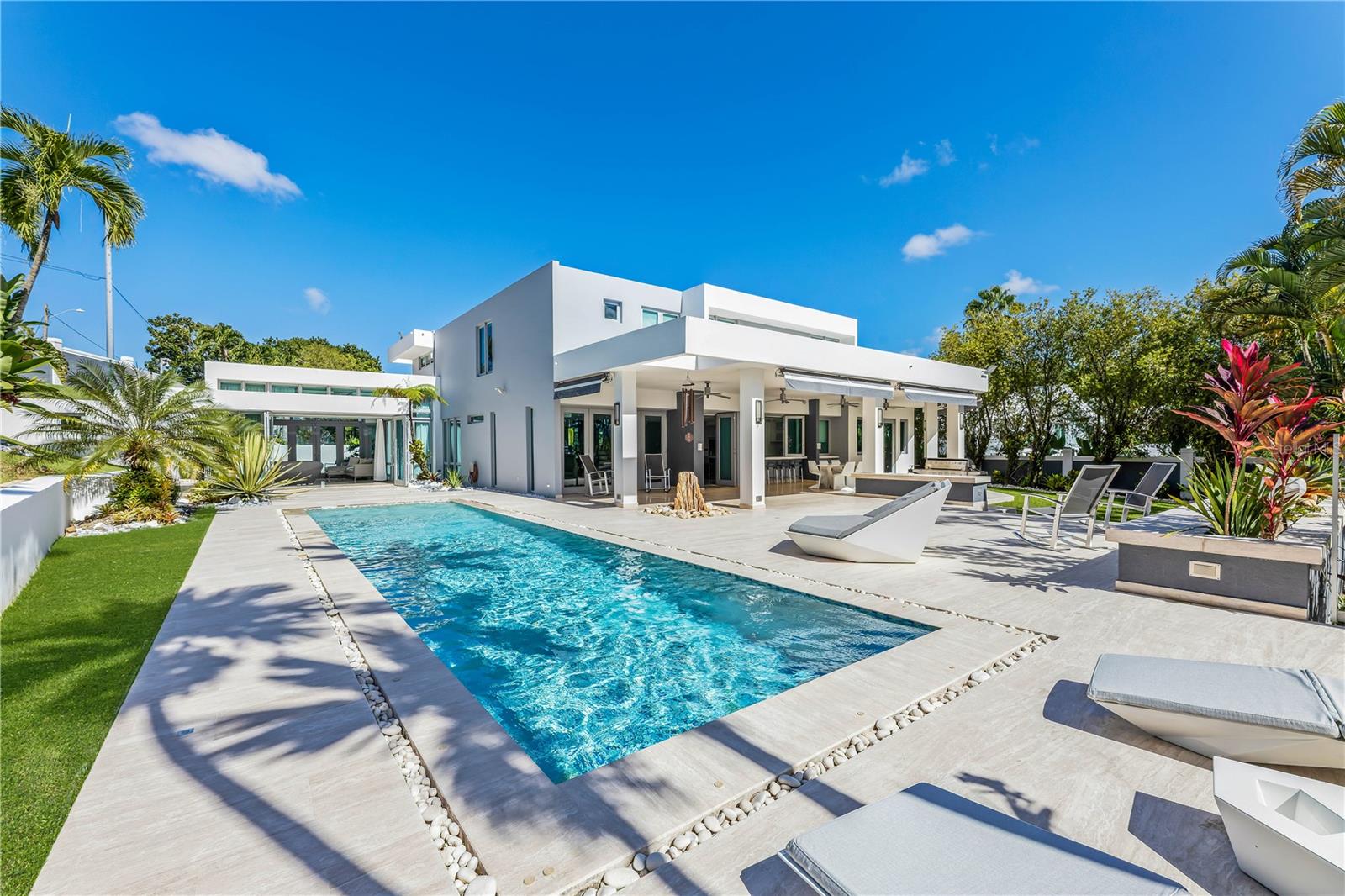 5 hab · 6 baños · GUAYNABO — foto 2
