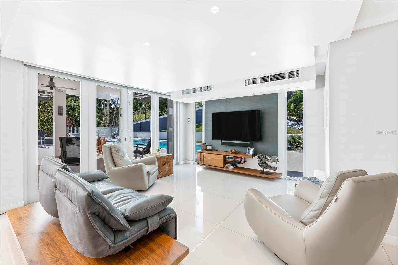5 hab · 6 baños · GUAYNABO — foto 12