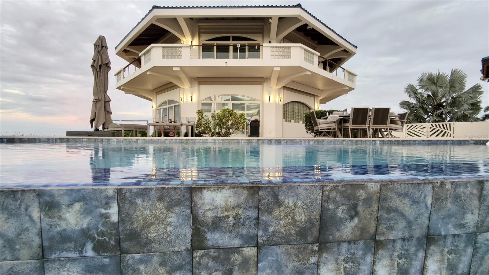 4 hab · 3 baños · VIEQUES