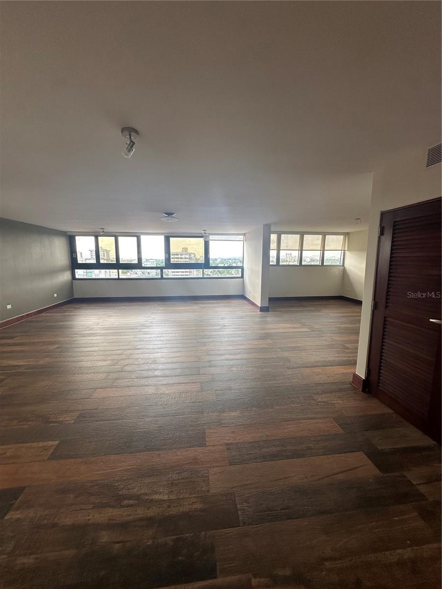 6 hab · 5 baños · GUAYNABO — foto 3
