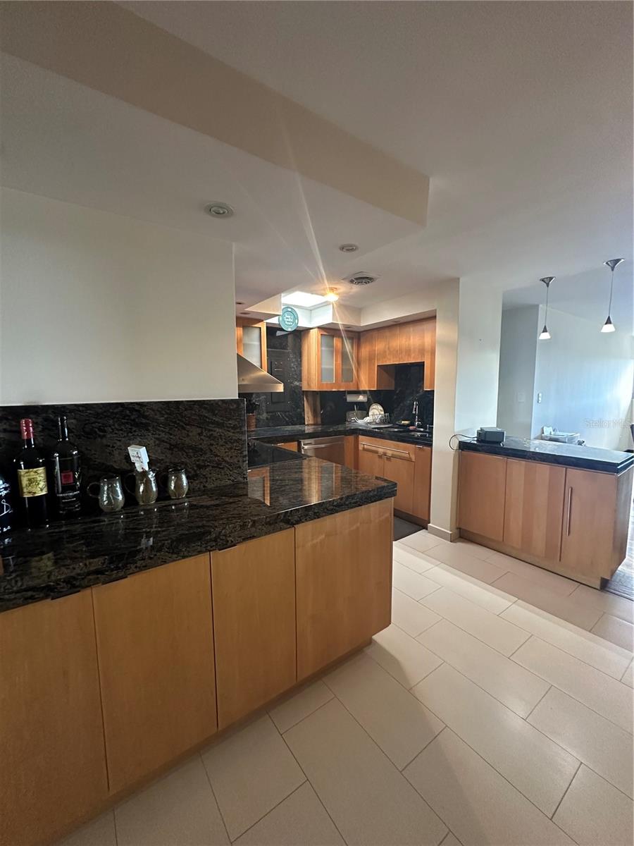 6 hab · 5 baños · GUAYNABO — foto 6