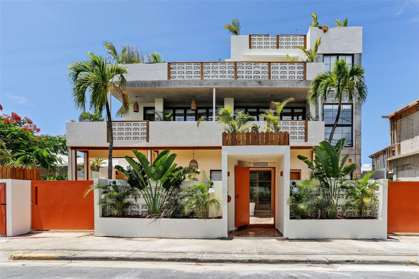 5 hab · 8 baños · SAN JUAN — foto 2