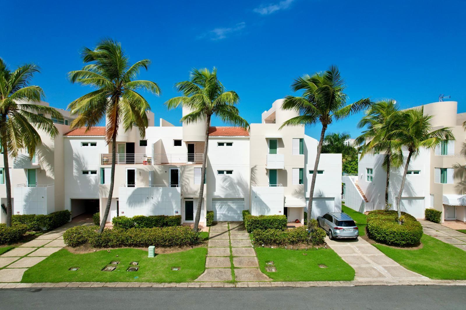 4 hab · 5 baños · DORADO