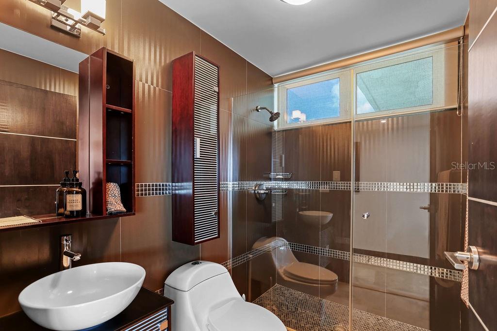 5 hab · 4 baños · CAROLINA — foto 8