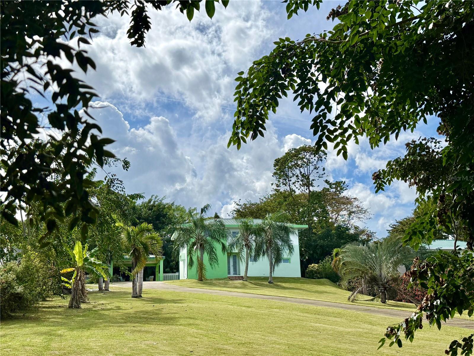 4 hab · 3 baños · LUQUILLO — foto 2