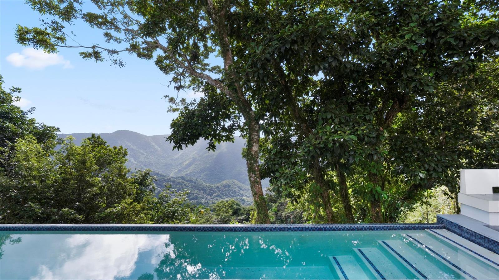 3 hab · 4 baños · CAYEY — foto 2