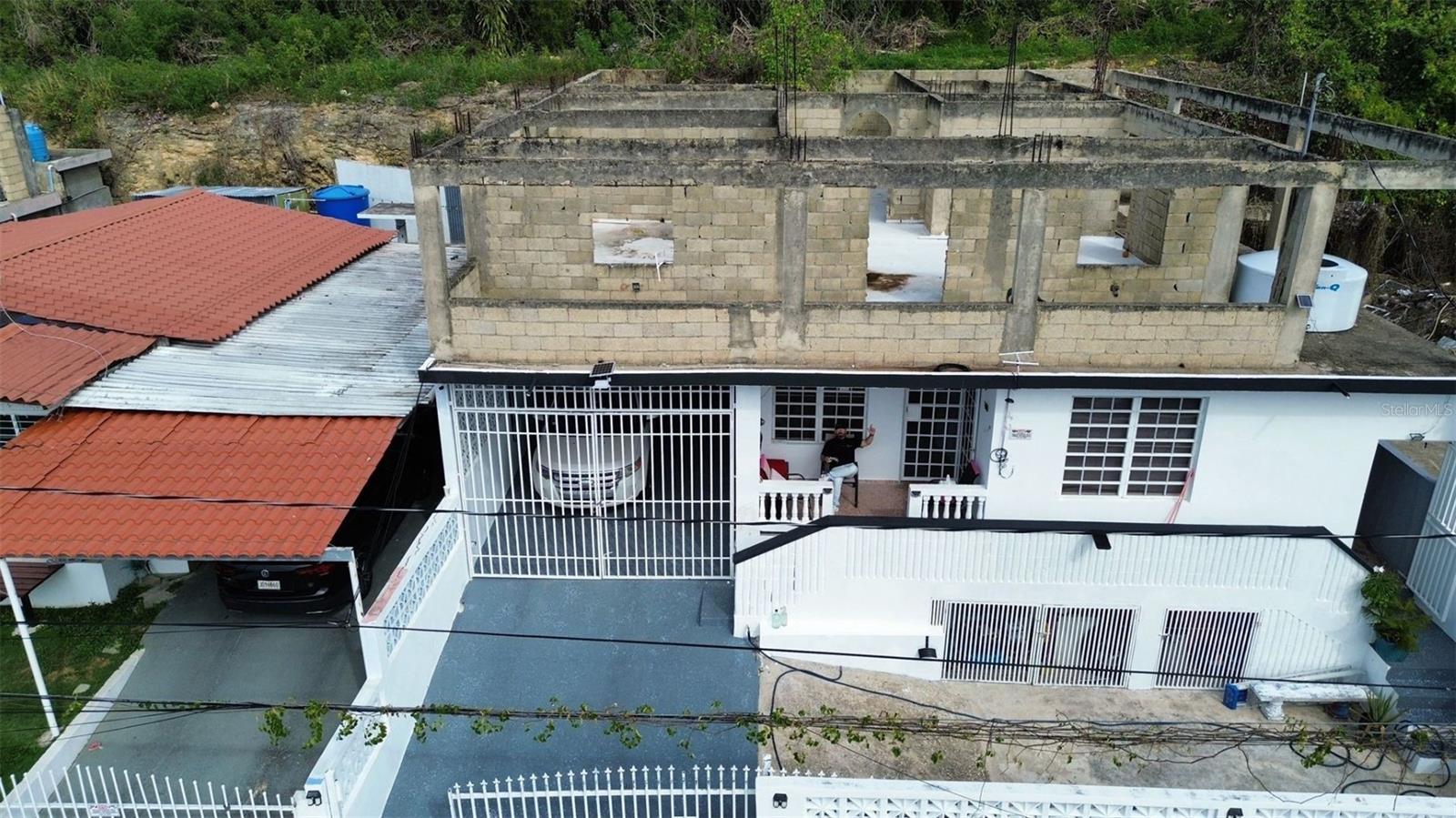 4 hab · 2 baños · ARECIBO — foto 2