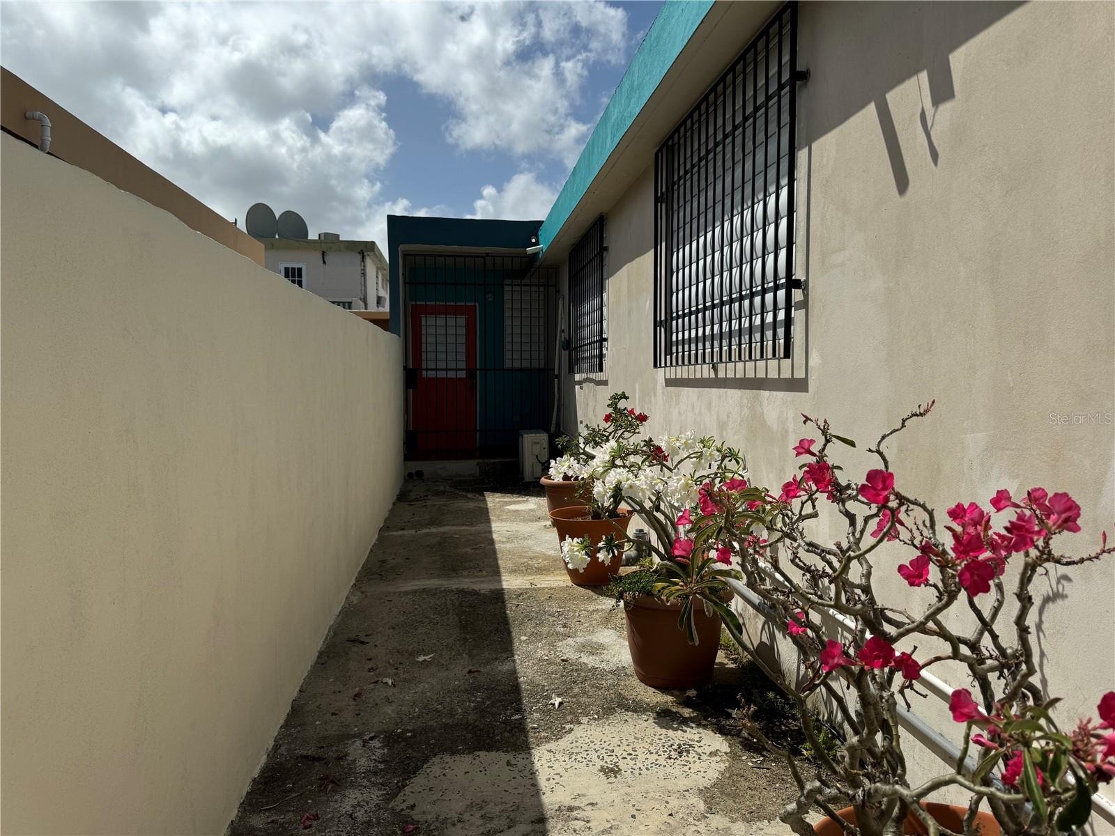 1 hab · 1 baños · TOA BAJA — foto 9