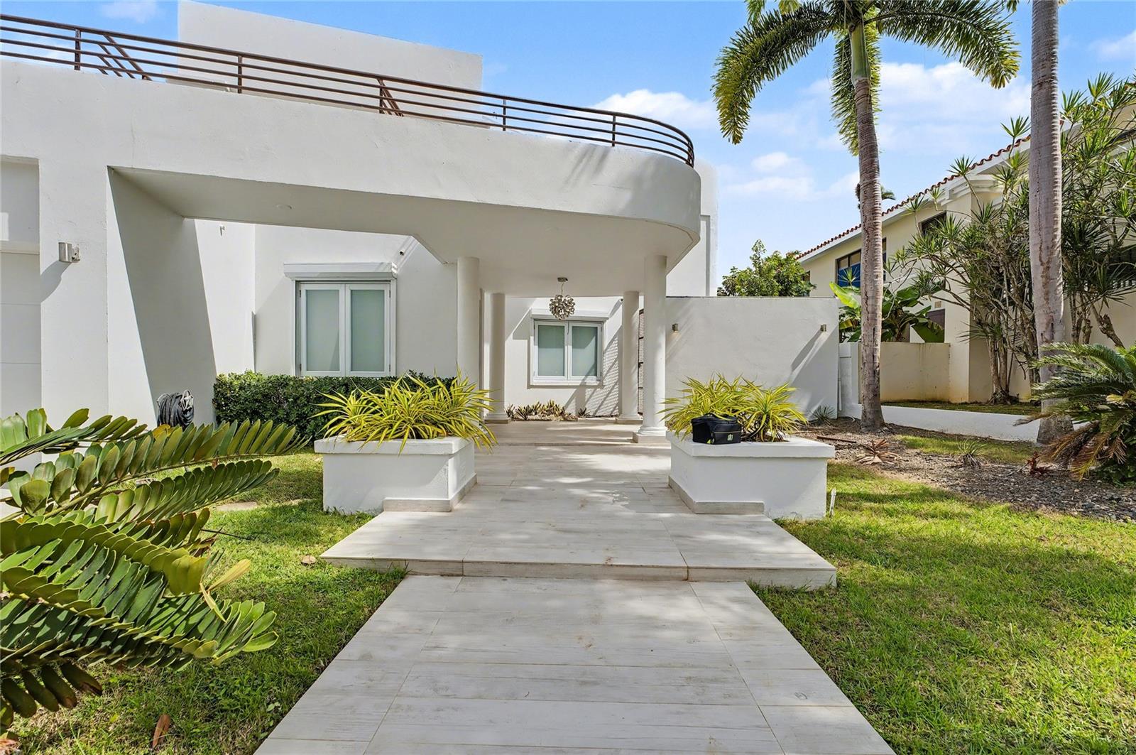 5 hab · 8 baños · SAN JUAN — foto 2