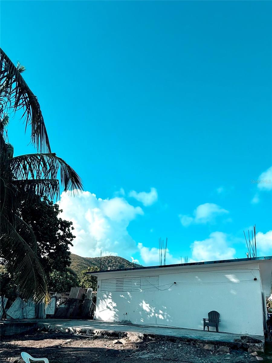 2 baños · PATILLAS — foto 3