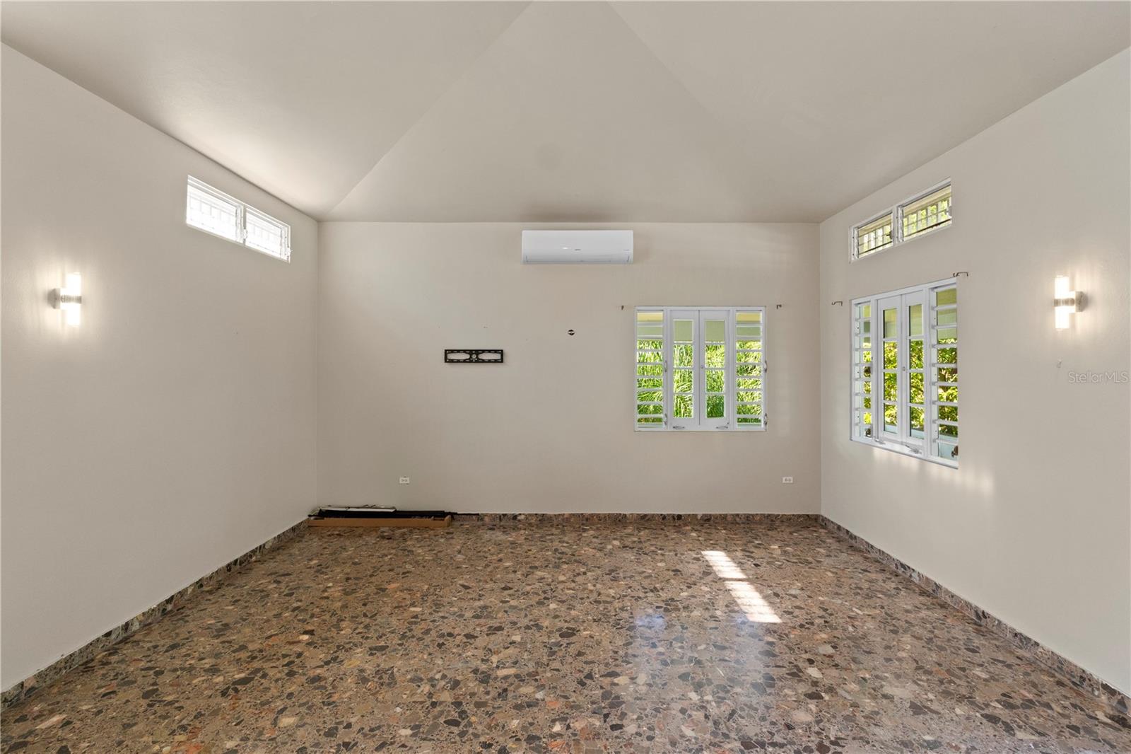 5 hab · 4 baños · SAN JUAN — foto 3