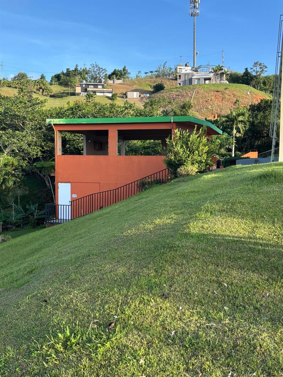 4 hab · 4 baños · CAYEY — foto 5