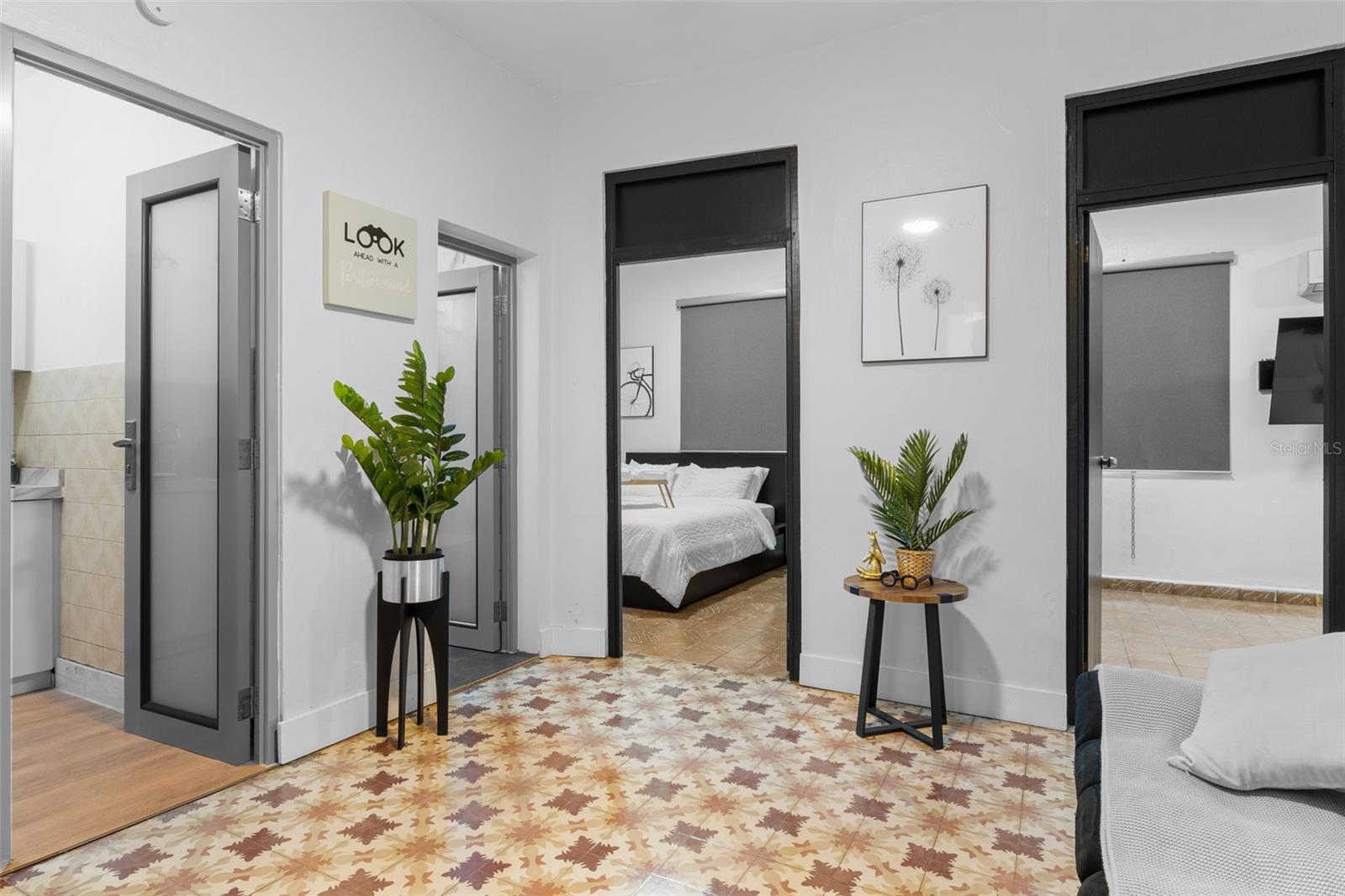 12 hab · 7 baños · SAN JUAN