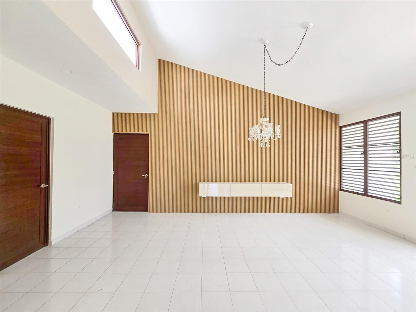 4 hab · 3 baños · MAYAGUEZ — foto 5