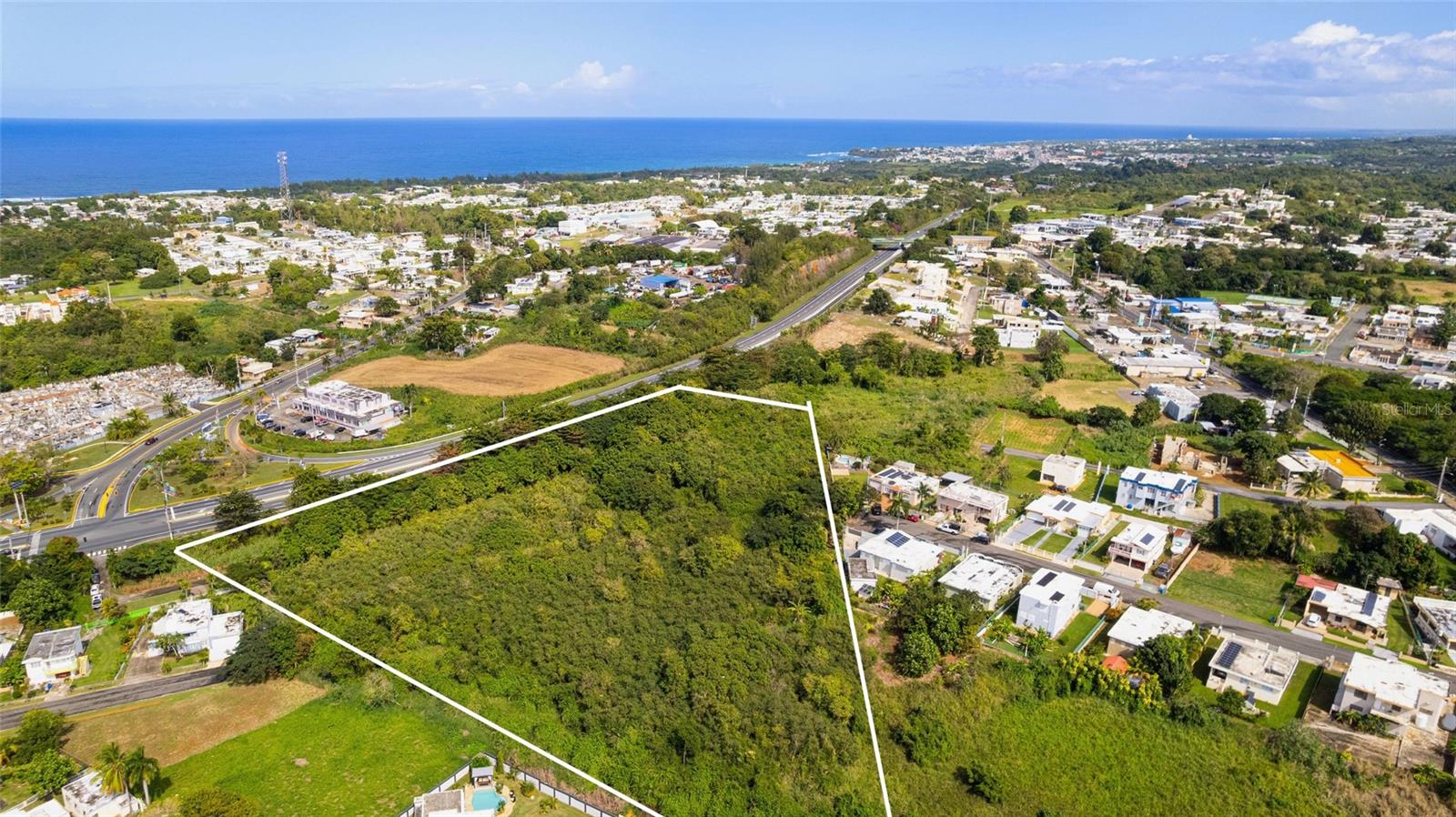 CAMUY — foto 3