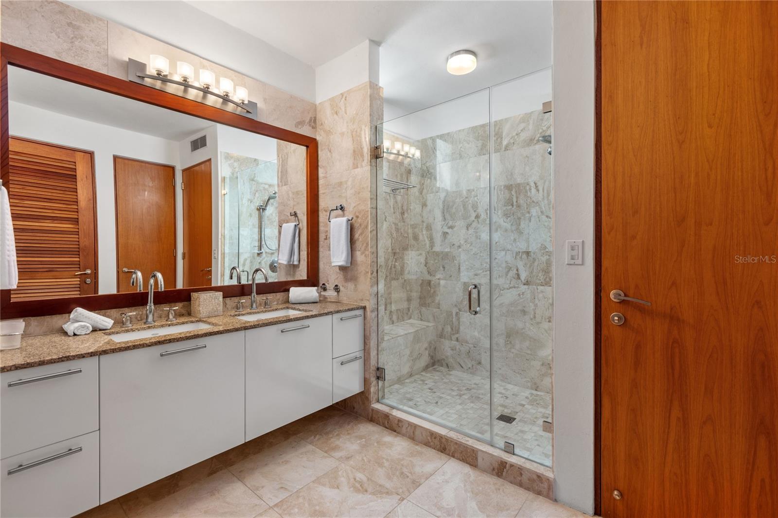 2 hab · 3 baños · RIO GRANDE — foto 8