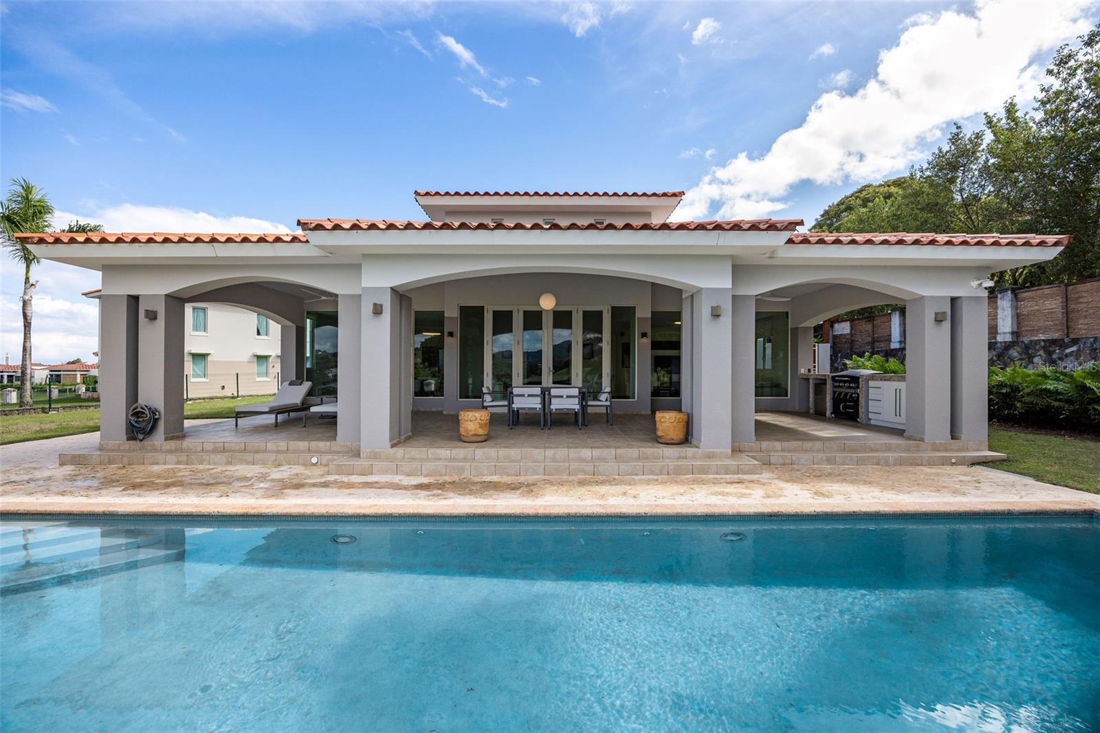 4 hab · 4 baños · HUMACAO — foto 2