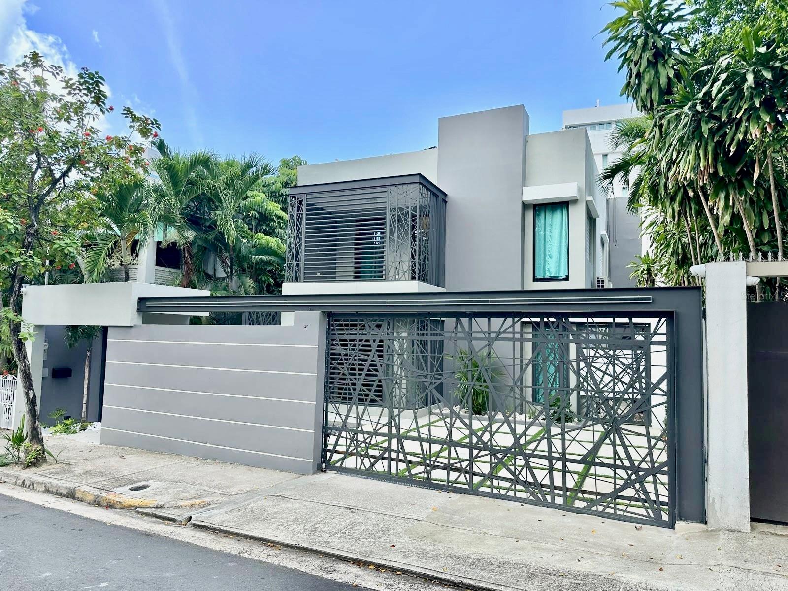 5 hab · 8 baños · SAN JUAN
