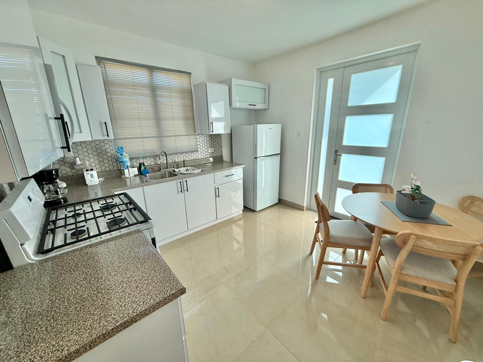 4 hab · 2 baños · RINCON — foto 8