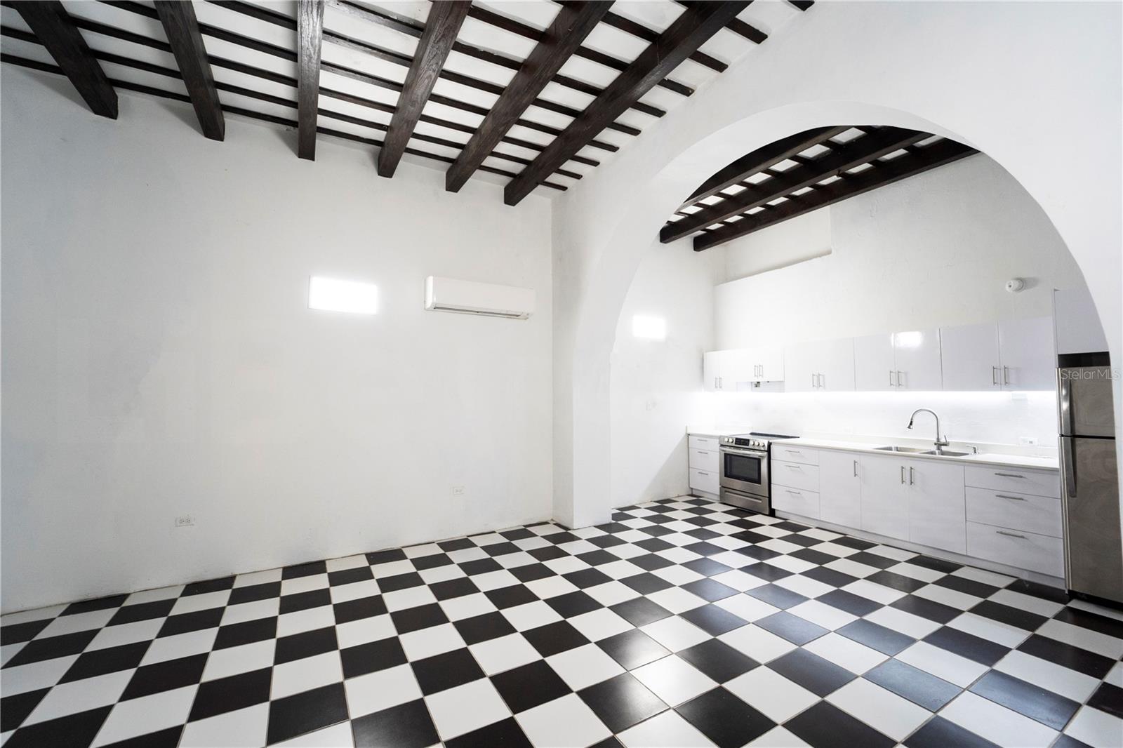28 hab · 29 baños · SAN JUAN — foto 6