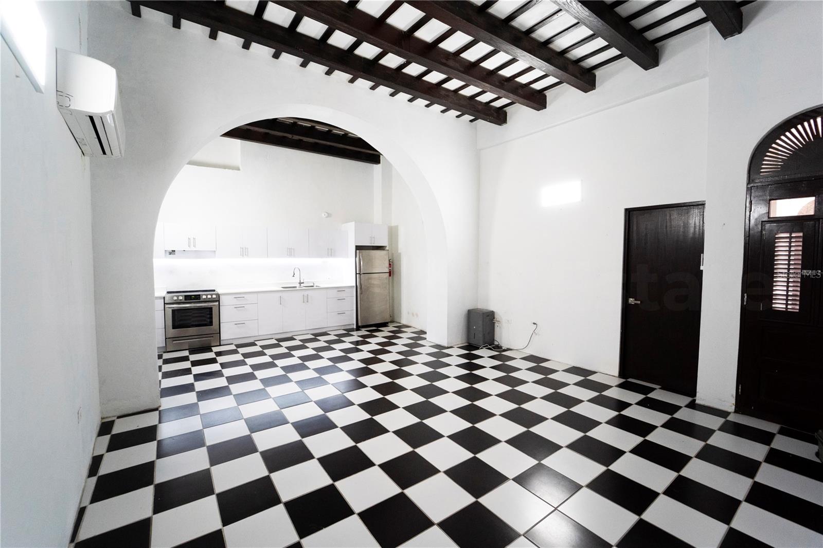 28 hab · 29 baños · SAN JUAN — foto 7