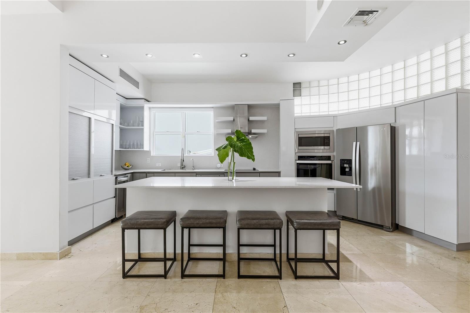 4 hab · 5 baños · SAN JUAN — foto 4