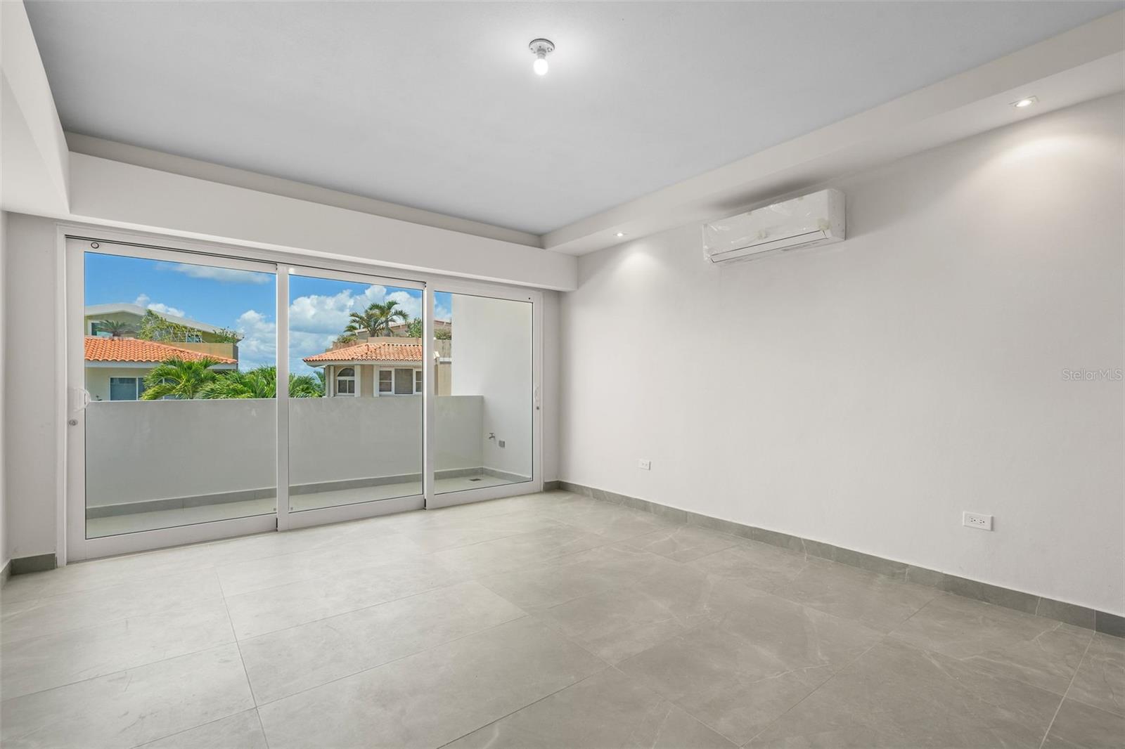 4 hab · 6 baños · HUMACAO — foto 5