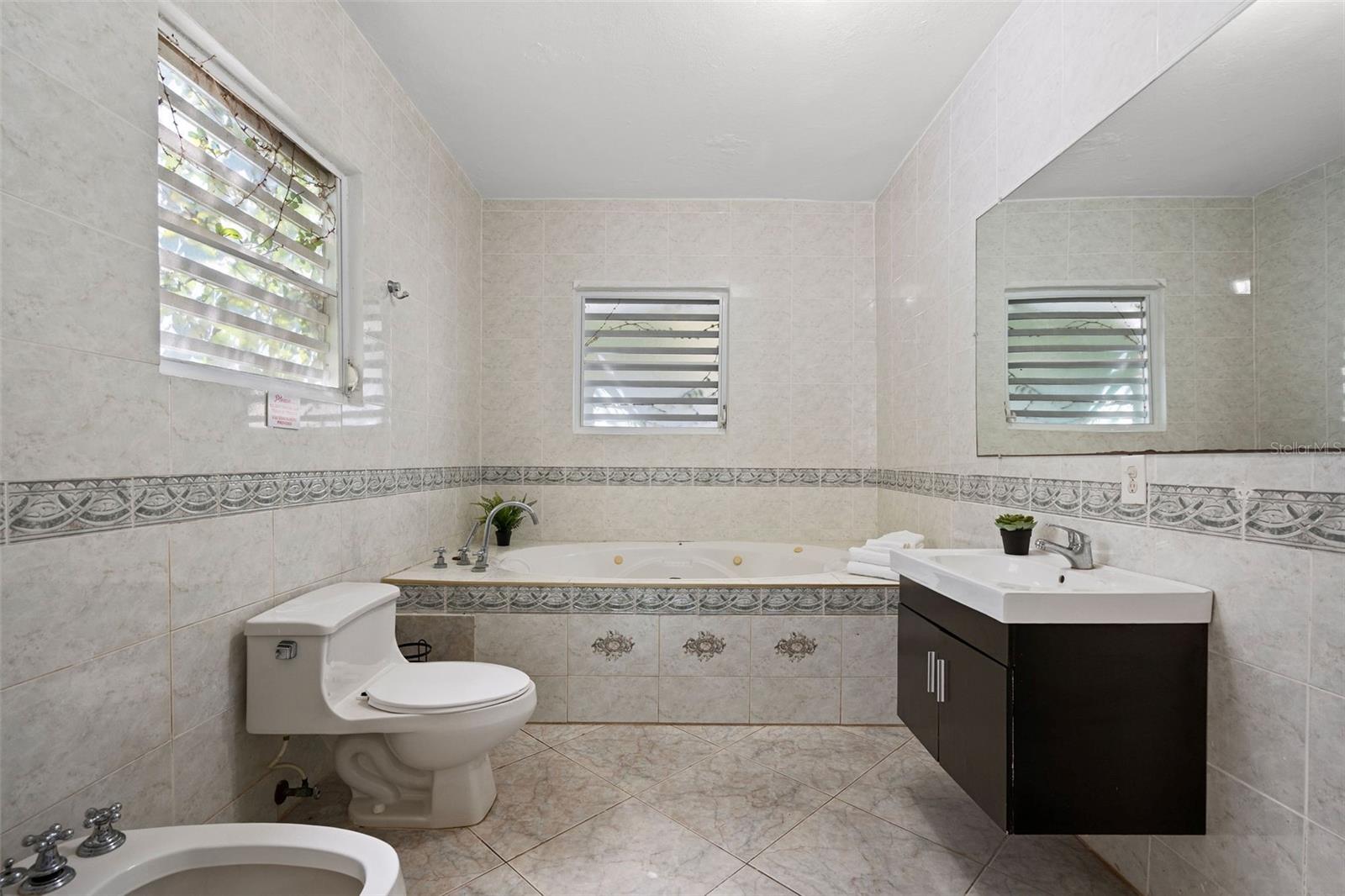 11 hab · 8 baños · SAN JUAN — foto 10