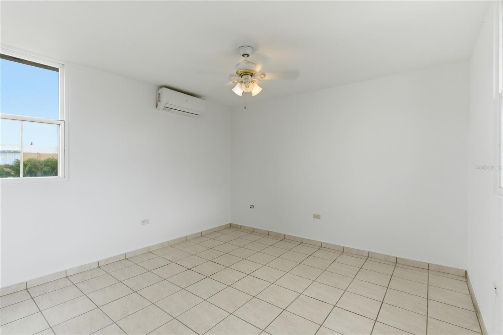 4 hab · 3 baños · DORADO — foto 12