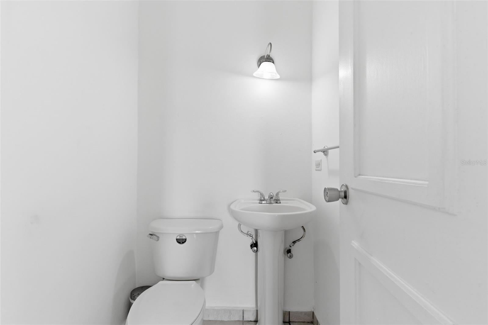 4 hab · 3 baños · DORADO — foto 6