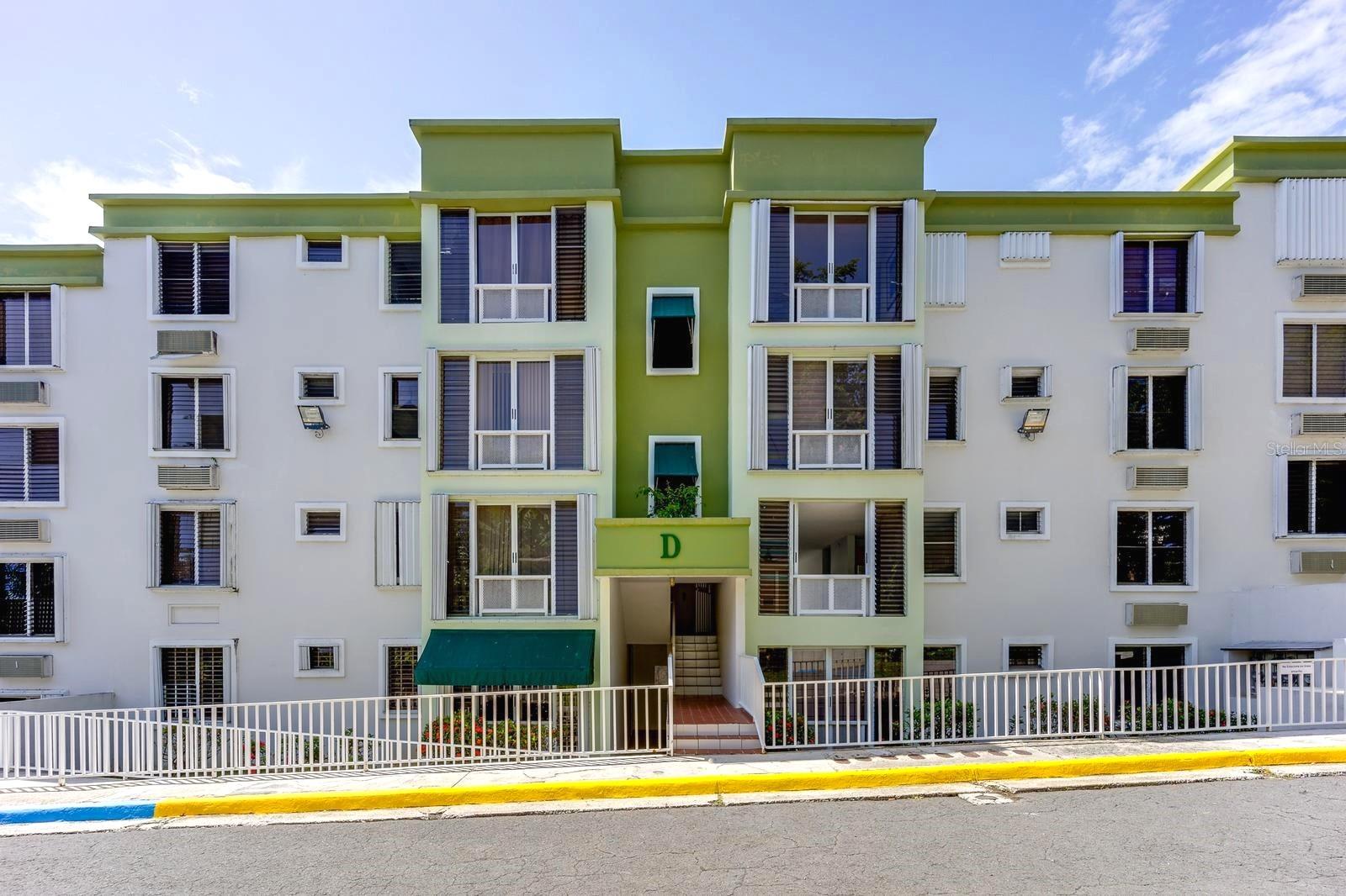 3 hab · 2 baños · GUAYNABO