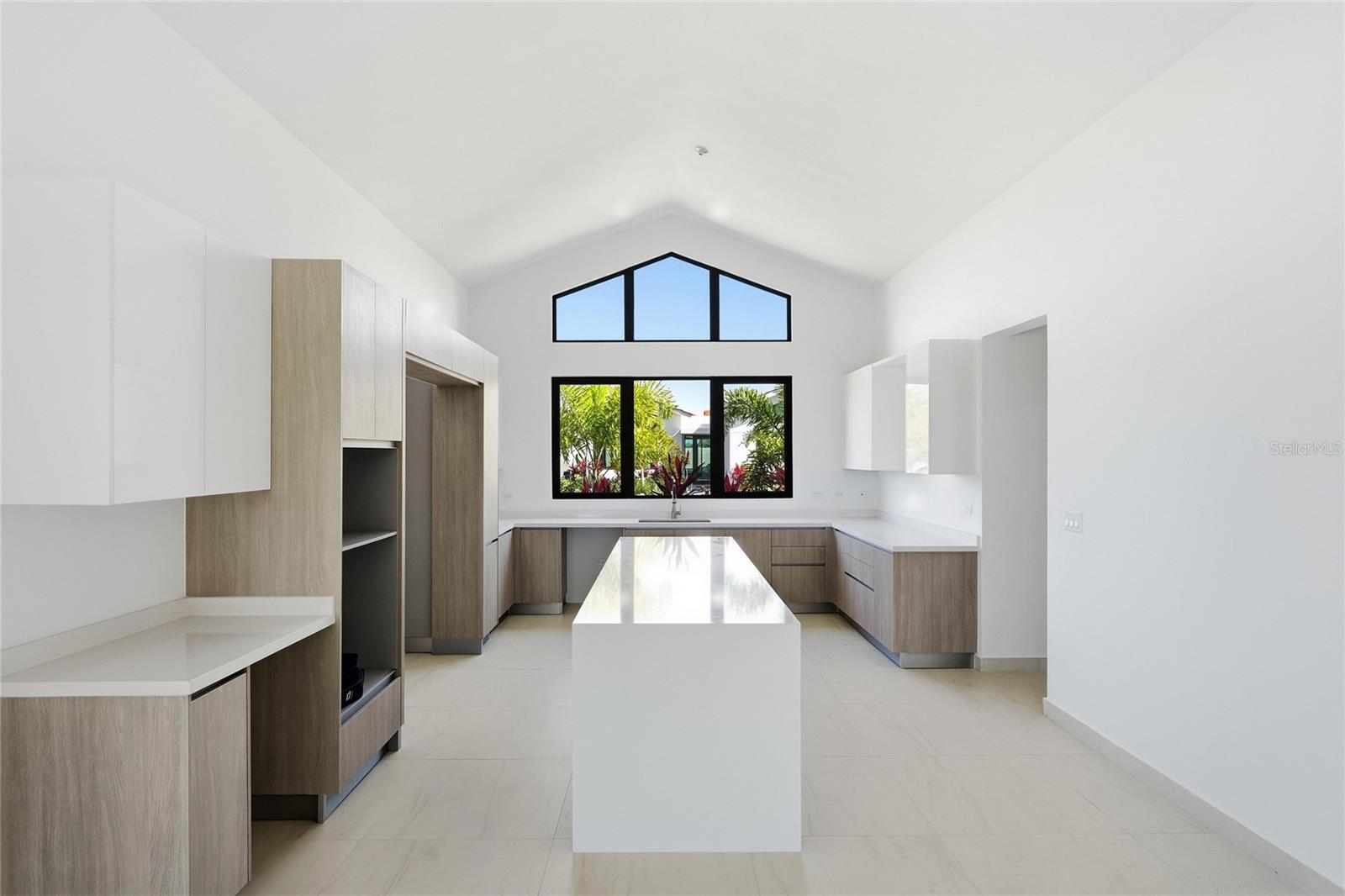 4 hab · 5 baños · DORADO — foto 11