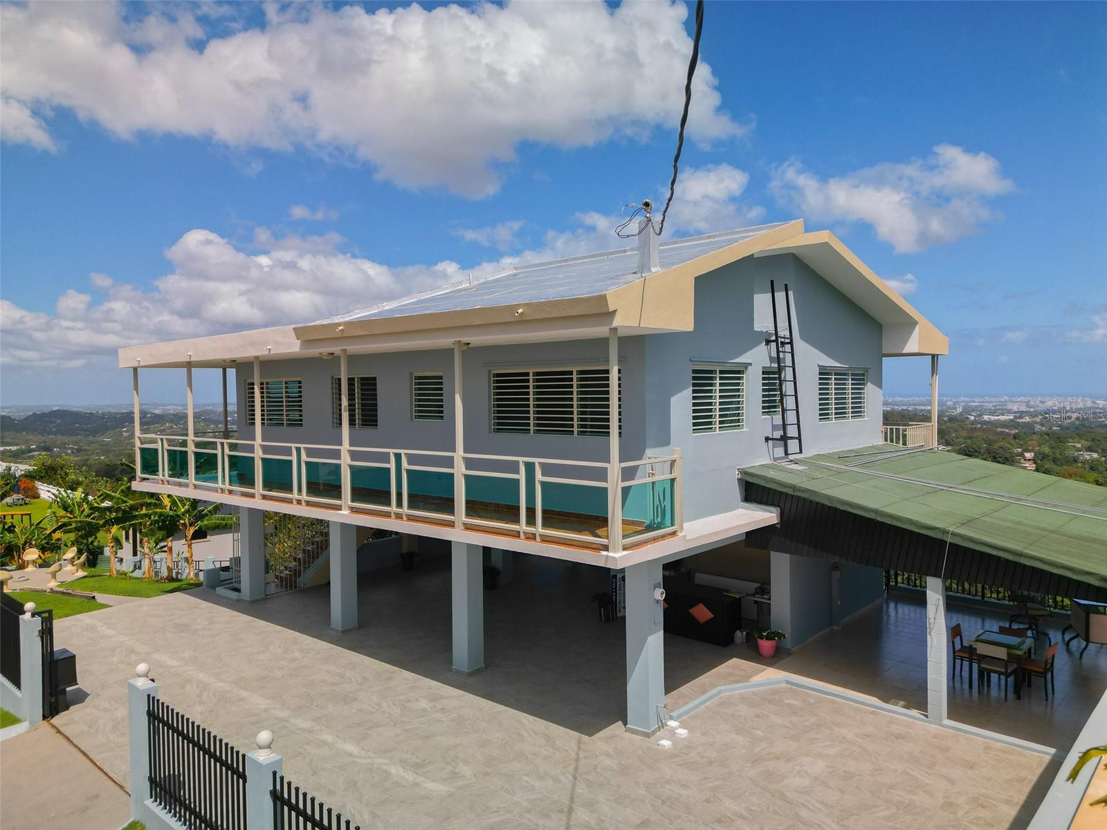 5 hab · 3 baños · SAN JUAN — foto 2