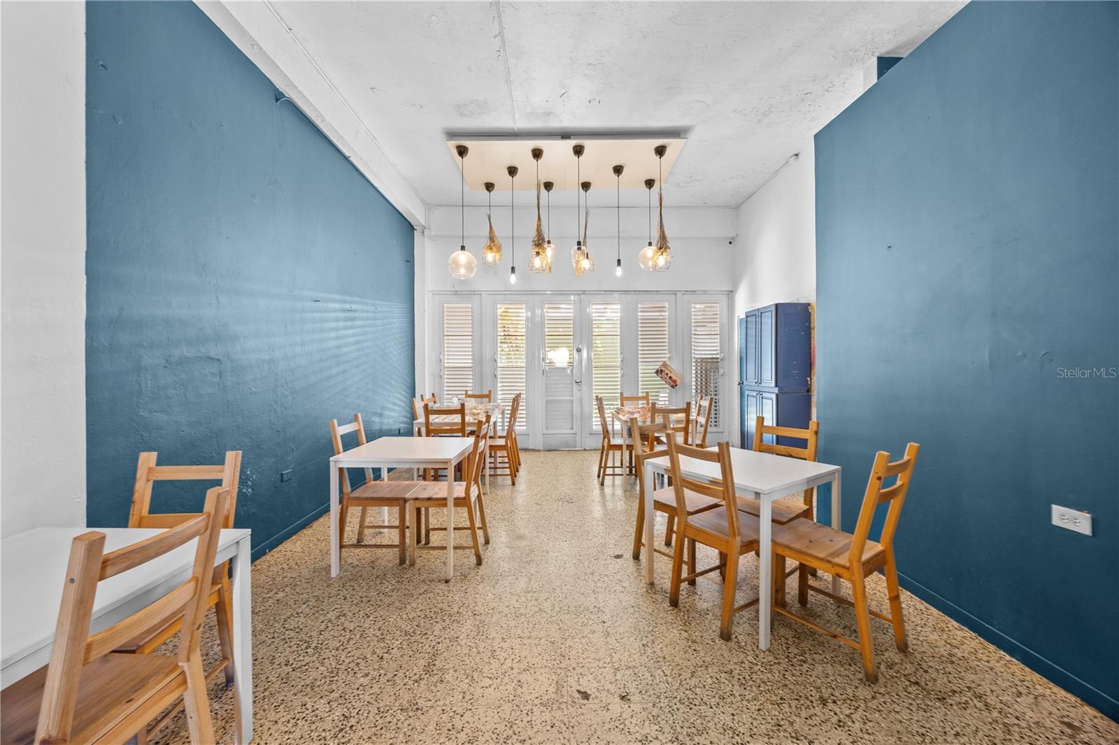 4 hab · 4 baños · DORADO — foto 6