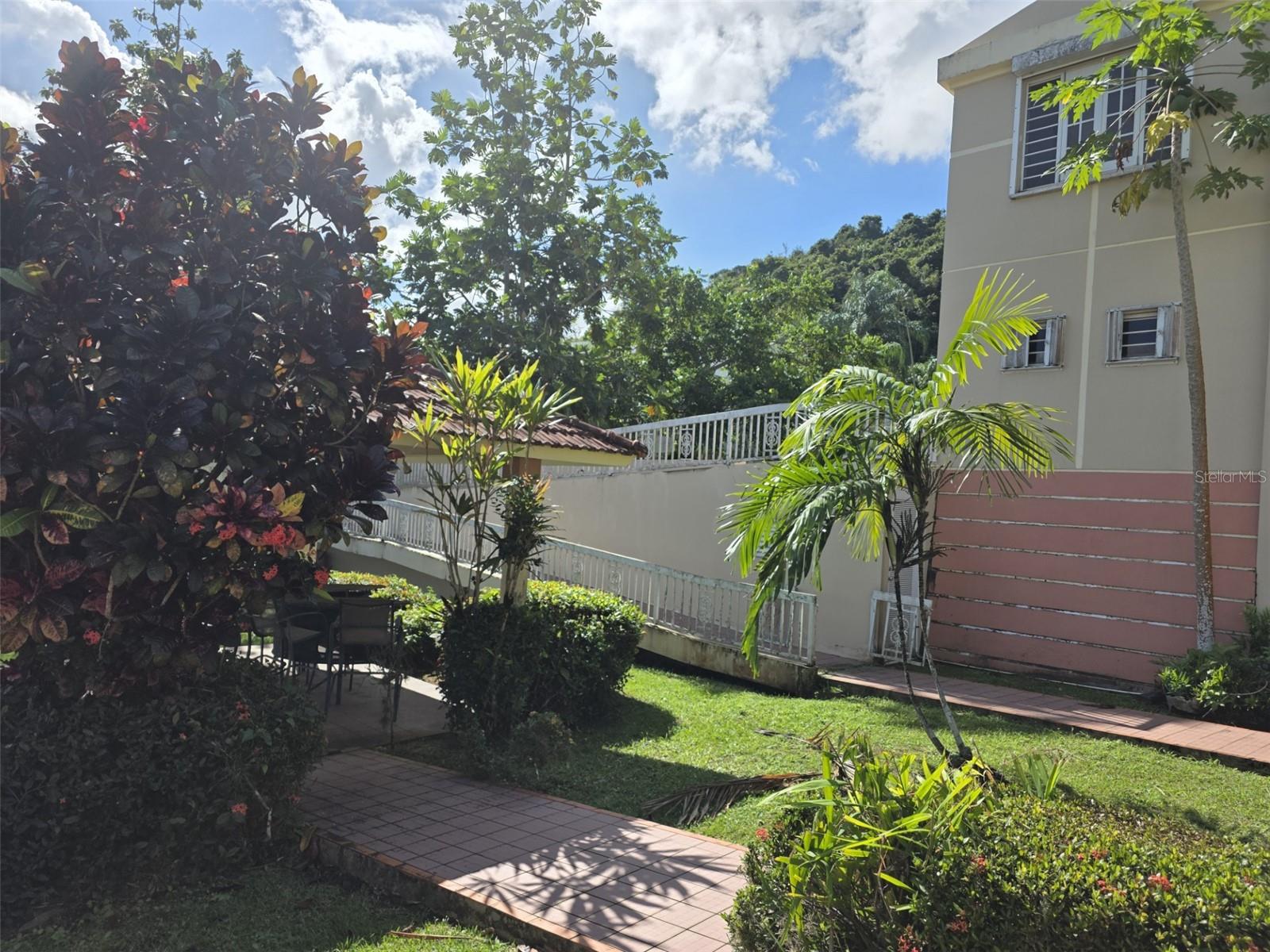 5 hab · 6 baños · CAGUAS — foto 8